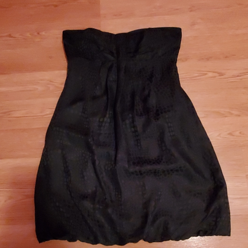 Mini  strapless black dress